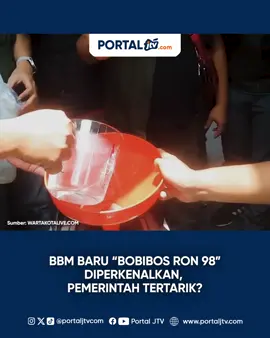 BBM RON 98 Bobibos resmi diperkenalkan ke publik sebagai alternatif bahan bakar beroktan tinggi dengan harga yang diklaim lebih terjangkau. Di tengah tingginya ketergantungan Indonesia terhadap impor BBM, Bobibos hadir membawa semangat kemandirian energi. Founder Bobibos, M. Ikhlas Thamrin, menyebut produk ini lahir dari riset mandiri selama lebih dari satu dekade. Ia berharap Bobibos bisa menjadi solusi lokal yang tidak hanya efisien, tapi juga ramah lingkungan dan mendukung kendaraan performa tinggi. Meski belum ada pernyataan resmi dari kementerian, peluncuran Bobibos dihadiri oleh anggota DPR RI dan tokoh masyarakat, menandakan adanya sinyal positif dari pemerintah terhadap inovasi anak bangsa. Apakah Bobibos akan bernasib sama seperti banyak inovasi lain yang tenggelam tanpa dukungan negara? Video: WARTAKOTALIVE.COM #jtvrek #portaljtvcom #bbmron98 #energilokal #inovasianakbangsa #bobibos