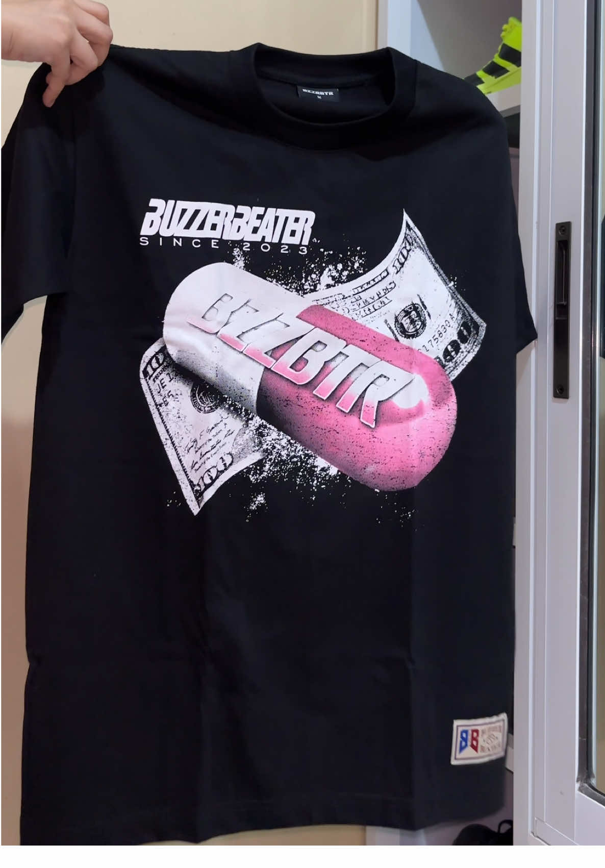 Quality shirt from @Buzzerbeater.clo  #fyp #unisexshirt #menswear 