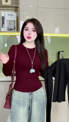 Áo thun cổ tròn dài tay dáng ôm tôn dáng . Bảng màu xinh mê luôn  😉 #gucuahue   #aothunnu  #aothunxinh  #aothun #aothundaitay
