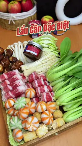 Với bí quyết này thì khỏi phải xếp hàng đợi đc vô bàn ăn lẩu nè #TikTokAwardsVN #nauancungtiktok #bepnhale #cotlaucandacbiettecay #xut 