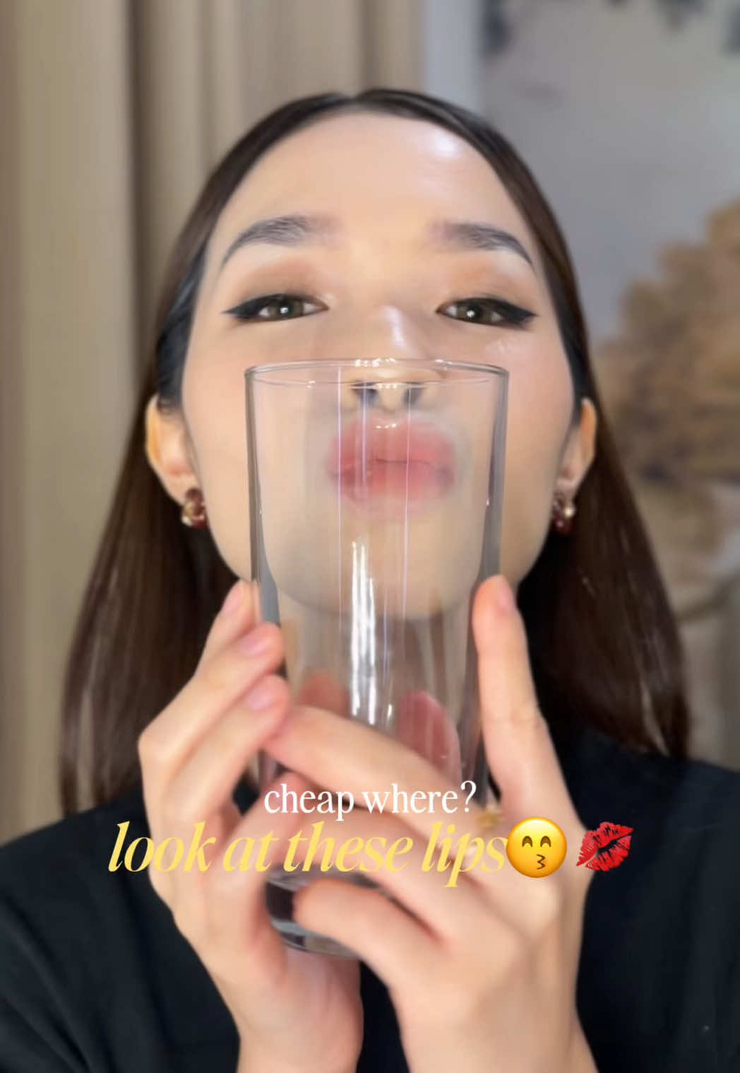 Bibir on fleek, dompet tetep aman💅🏼💋 #OMGBeauty #LipVinylOMG #LipVinylViral #OmbreLips 