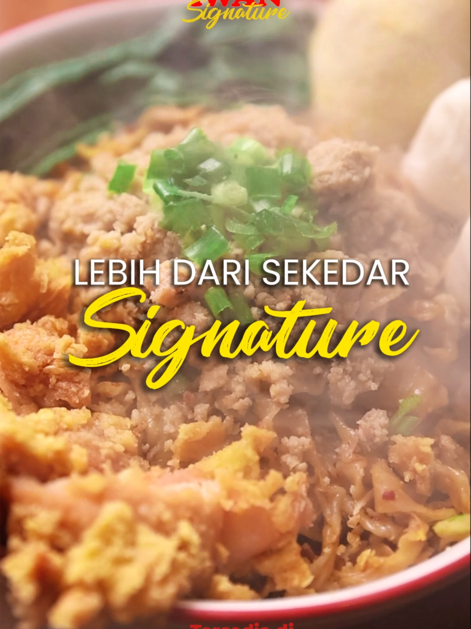 Bakmie yang nggak main-main: wangi, pedas, dan bikin kangen. Ini dia signature chili oil kami. 🌶️ 🍜 Kadang mie bisa kurang matang, tapi di Bakmie Iwan, kami selalu pastikan kualitas terbaik! jadi Bu Leni langsung turun tangan buat cek ke dapur bakmie. Yuk, ikut kita cek ke dapur 👀🔥 📍 Bakmie Iwan Pagarsih Jl. Pagarsih No.120, Cibadak, Bandung 🕒 Jam Operasional: Mon-Thurs: Jam 06.30 – 23.30 Fri-Sun: Jam 06.30 – 00.00 * • • • • 📍 GoFood, Grab Food & Shopee Food 𝐋𝐈𝐍𝐊 𝐃𝐈 𝐁𝐈𝐎 💕 Dine in, Take Away & Online 📱 Free WiFi 📞 Reservasi & More Information: 08161 - 08162 #BakmieIwan #BakmieHalalBandung #BakmieBandung#kulinerbandung