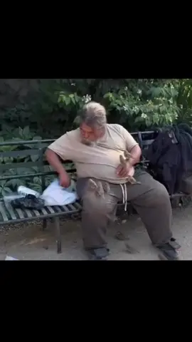 Replying to @Қараой It’s always people with less who give more. Kindness is a beautiful thing. #motivation #lifelessons #mrgoodvibesonly #inspiration #kindness 