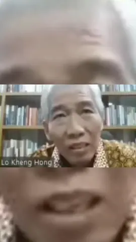 Banyak yg mengatakan pak Lo Kheng Hong BANDAR ,Padahal sahamnya di hold bertahun tahun . Lo Kheng Hong:Orang yang mengatakan saya bandar dia malu sendiri.