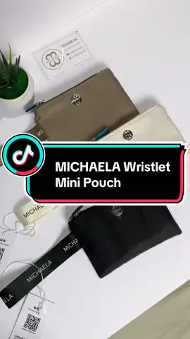 Looking for perfect Christmas Gift Idea? Michaela brand did not disappoint us with this Wristlet Mini Pouch Wallet for women ❤️ Minimalist and Classy, very affordable gift too! #giftideasforher #christmasgift #wallet #michaela 