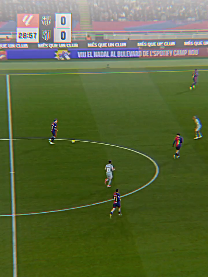 Ini ya yang pengen bajunya Vini😹 #fyp #fypシ #livegoal #football #tiktok #xyzbca #sb?caperr🚯 #4uu #pedri #barcelona #Laliga