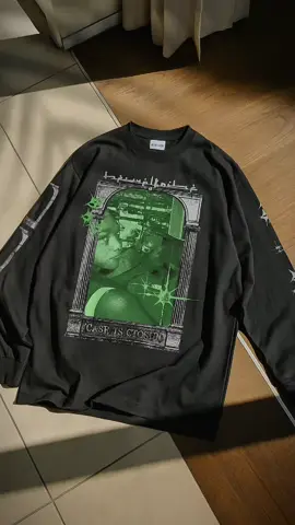 Detail rapi, bahan nyaman, dan desain elegan ✨. longsleeve kece yang bisa dipakai kerja, hangout, atau acara santai sekalipun.#longsleeve #kecebanget #OutfitAnakHits 