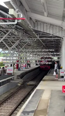 jangan terpaku untuk merubahnya, biarkan hal itu selalu membersamaimu. . . . . . #fyp #4u #kai #keretaapiindonesia #sadstory 