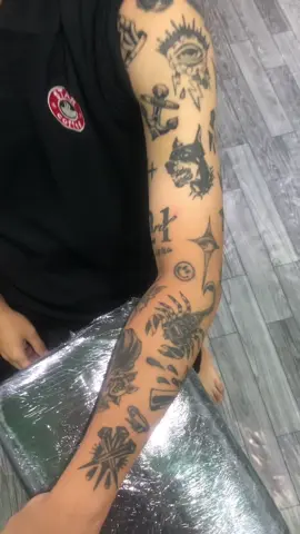 #femaletattooartist #ganglandtattoostudio #girltattooartist #tattoo #ilovetattoos 