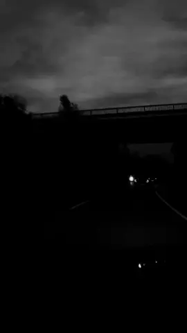 شسويت بينه بروحتك هاي 💔🥺  #muhama__1_  #viral #foryou #fypシ #fyp 