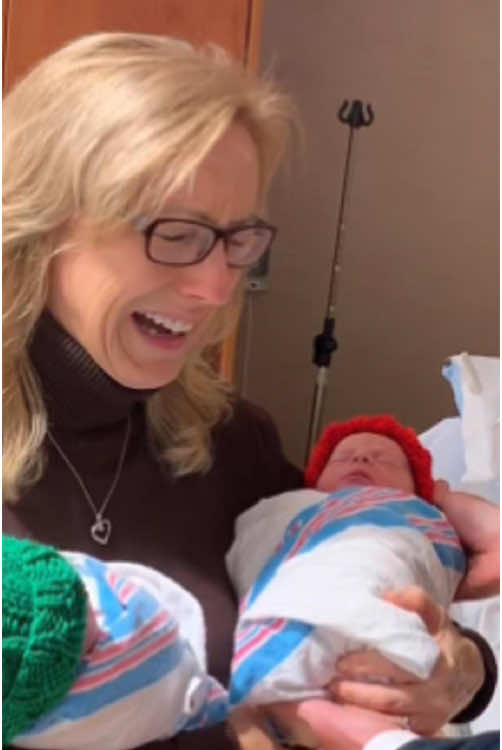 They had no idea we were having twins#TwinsSurprise#FamilyReaction#ExpectingTwins#TwinsReveal#TwinsAnnouncement