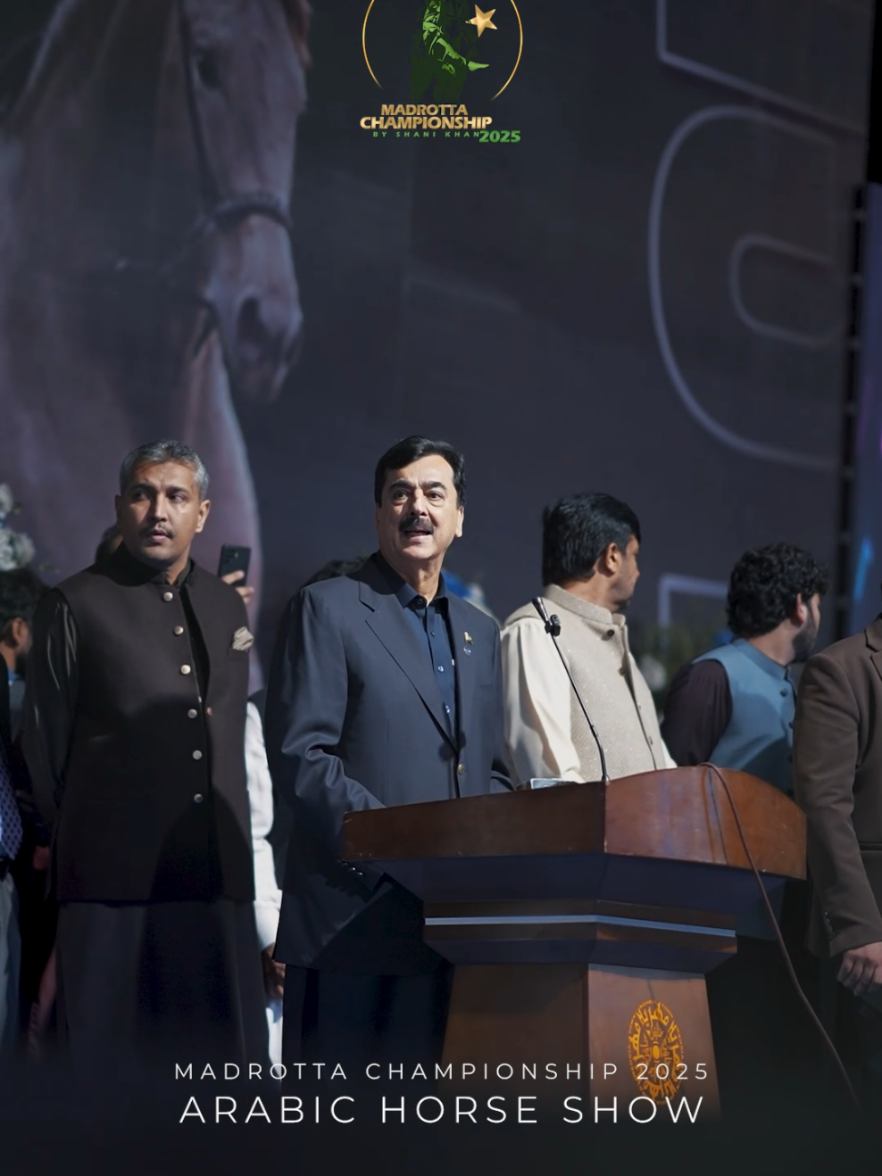 ہم ہیں مدروٹہ 🏆  Arabic Horse Show 🐴  #madrotachampionship2025 #sardarshanikhan #syedyousafrazagillani #sardarsaleemhaider #horses 