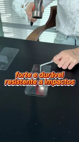 Com todas as vantagens que você precisa, é Exatamente assim que CrystalArmor protege o seu celular! Com resistência 9 contra riscos e arranhões, tecnologia hidrofóbica e proteção de privacidade as nossas películas vieram para atender toda a sua necessidade de forma muito eficaz 😚#CrystalArmor #tecnologia #iphone #qualidade