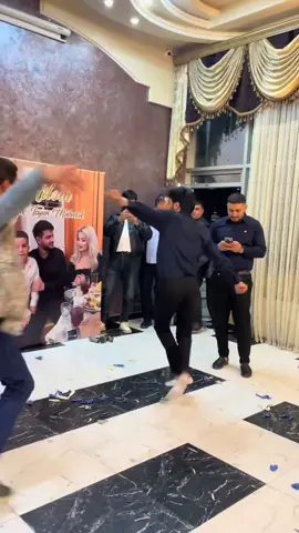 oynuya bilmirəm üzümə vurmayın😀