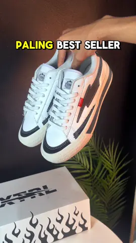Strom Zeus White Black🔥‼️#xternalstepsure #brandlokal #sepatusneakers #fyp #beranda 
