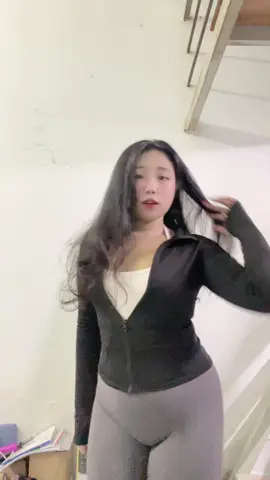 Mới đi gym dìaaaa