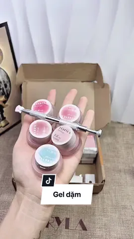 Gel dặm omber siêu đặc, siêu mướt#vyvynail #phukiennail #nails #dorryla #geldamombre 