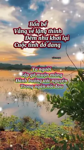 Thời gian ngần ấy trôi qua. Biết người còn nhớ hay là đã quên. Một hình bóng, một cái tên. Ta thì vẫn nhớ khắc lên tim mình ❤❤❤❤#TikTokAwardsVN #tamtranghientaiemratbuon #Tamtrangbuon #vuicungtiktok #maiyeuanhdengia 