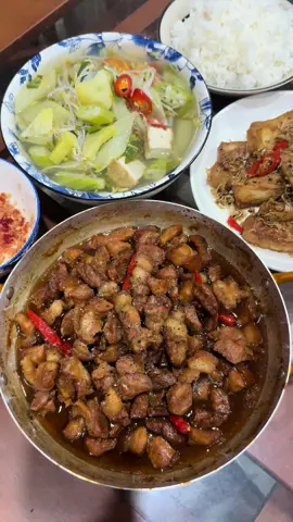 Cơm tối mời cả nhà