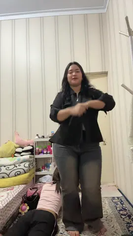 vc sampe telungkup di bawah @rajwaa 