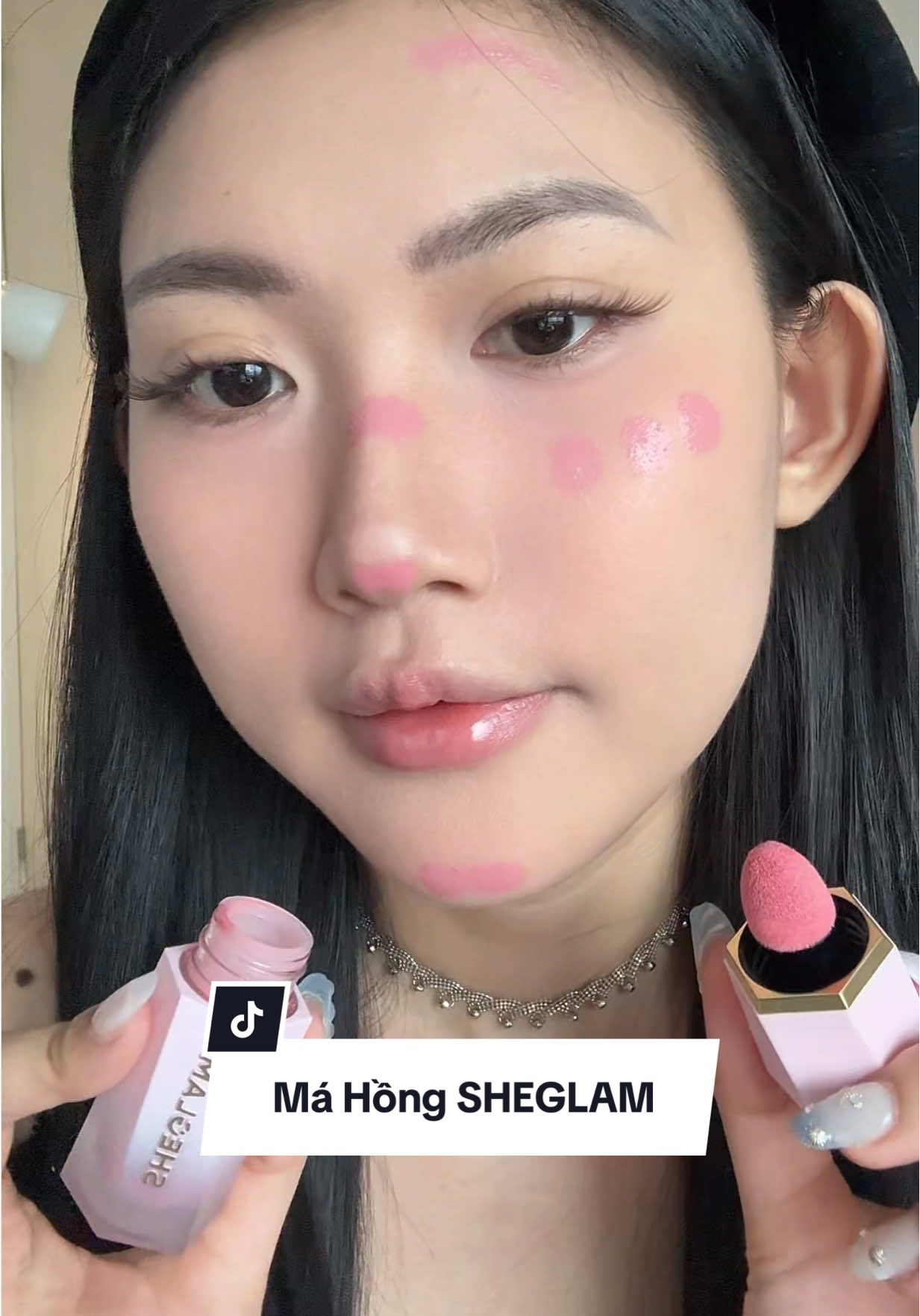 So sánh hai dòng má hồng đang rất hot của @SHEGLAM Store VN Loại nào cũnh có ưu điểm riêng, giá thành hssv, chất lượng quá ok luônn #SHEGLAM #SHEGLAMvn #SHEGLAMblush #mahongkem