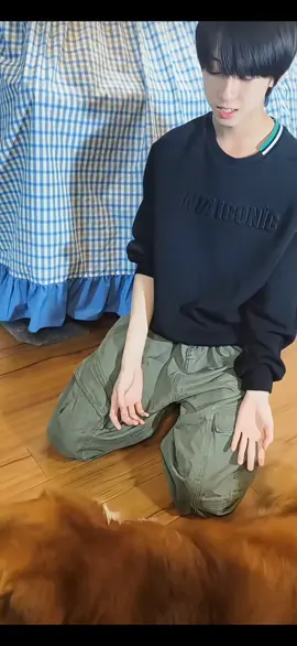 he called his pet very cute from the tone of his voice #yangbowen #tffamily_4th_generation #fyp 