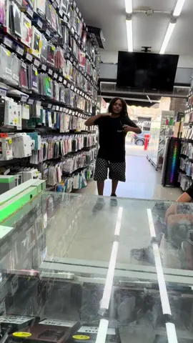 פיתה תמורת הטלפון של הפצ״רית 