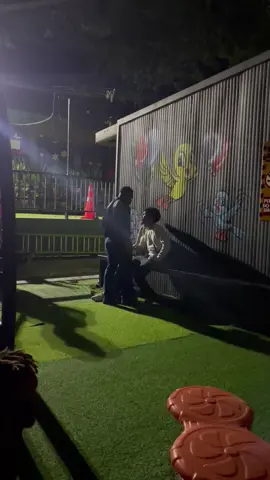 em how ?, sorry lo bata wantaim girl blem 🤦🏻