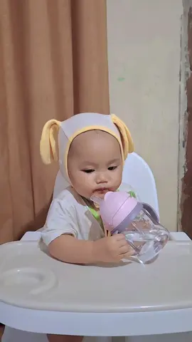 Rekomendasi botol minum si bayi nih mams🤩🤩 #botolminumbayi #belajarminum #rekomendasibotolminum 