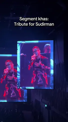 Antara lagi yang dinyanyikan  oleh Hafiz dalam segment tribute. Alfatihah buat arwah seniman agung Sudirman ❤️#hafizsuip #disebalikaku #disebalikakuhafizsuip #fyp 