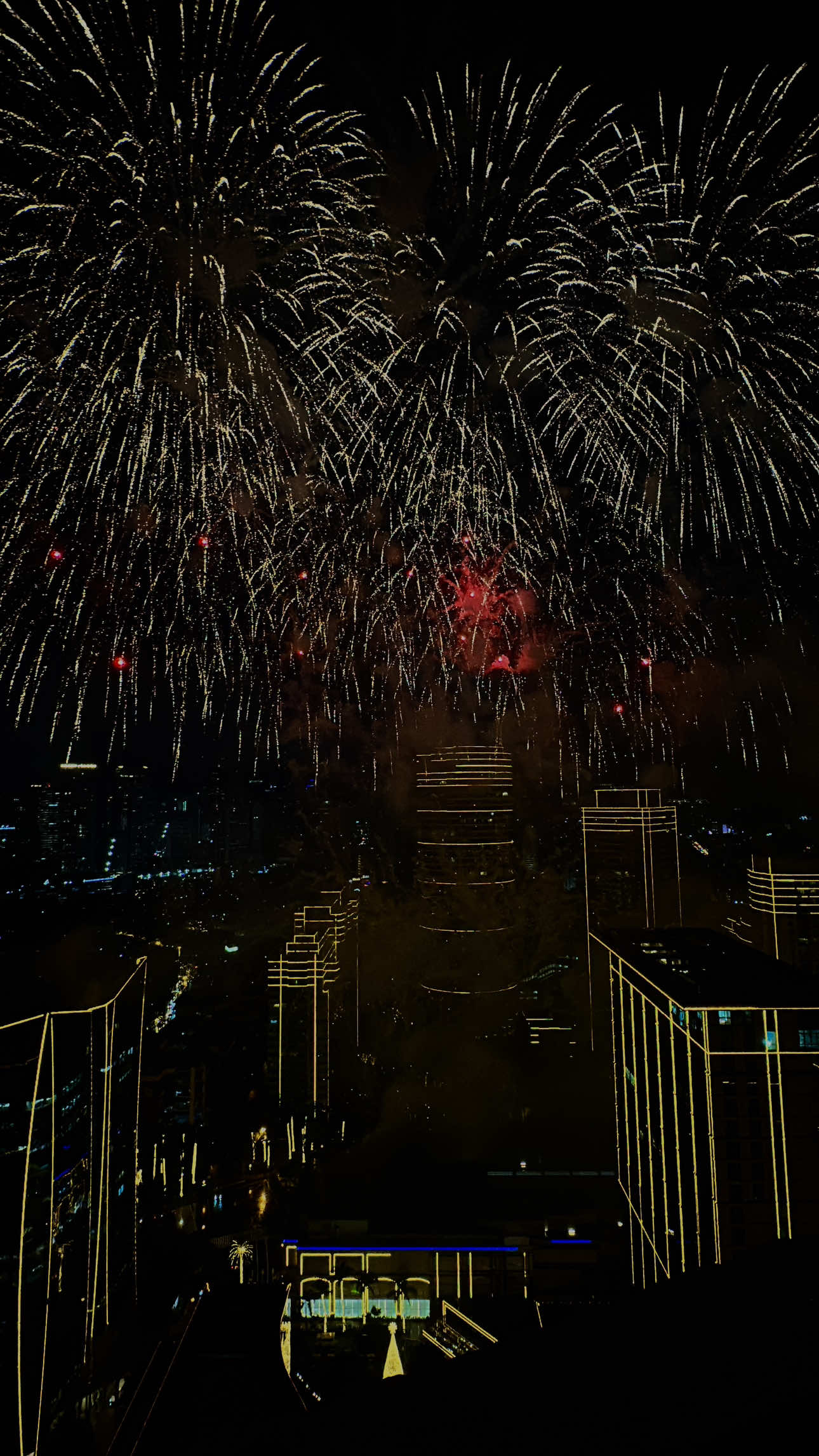 Rockwell is all lit up! 🥰✨ #rockwell #rockwellph #makati #fyp #tiktokviral 