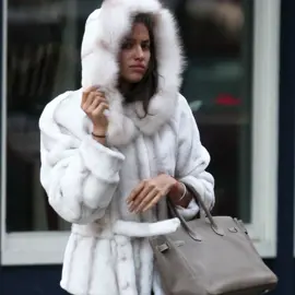 irina shayk or alena shishkova #irinashayk #alenashishkova #fyp #foryou #xyzbca 