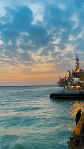 #الخليج_العربي #بصره #ميناء_ام_قصر #الشمالي #منشوراتي_للعقول_الراقية_فقط لاتنسو لايك_متابعه_اكسبلور فضلان_وليس_امرا_وشكرا_للجميع 