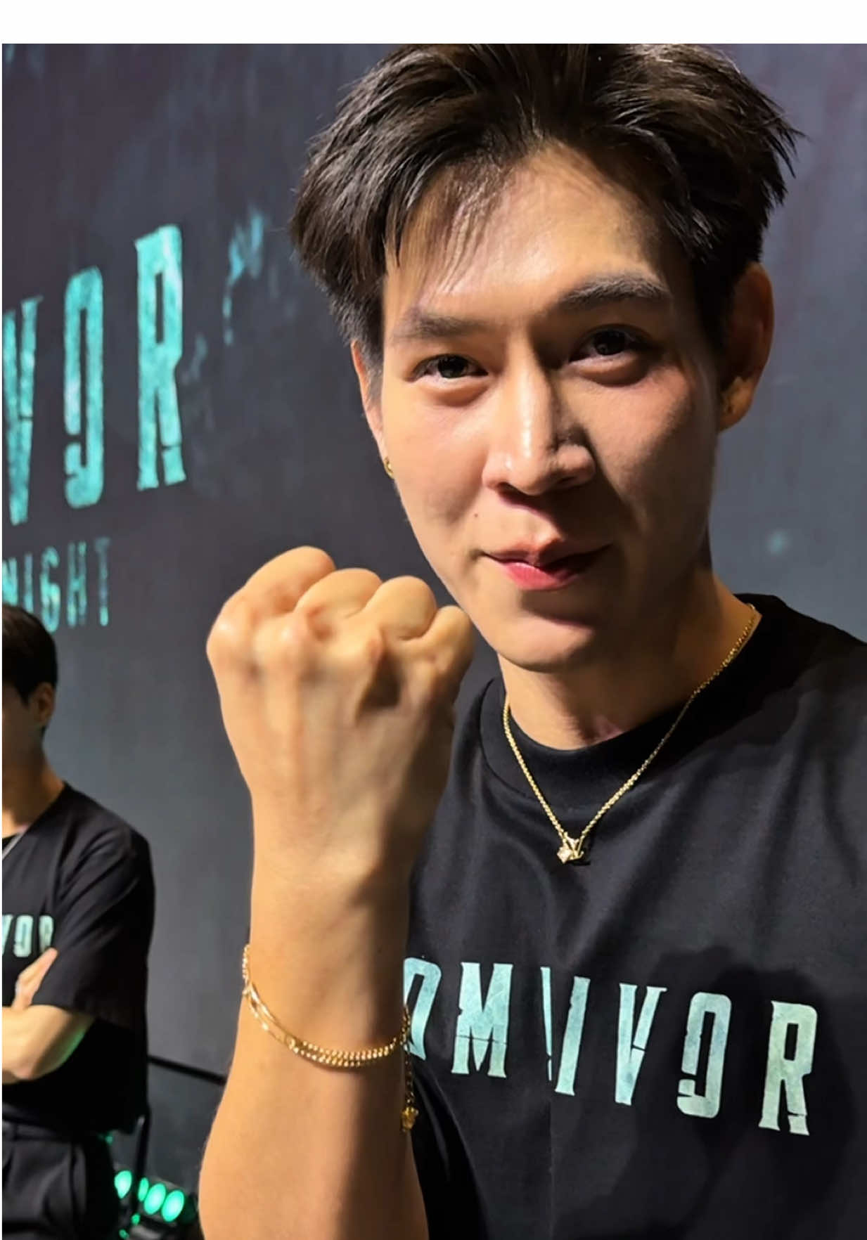 ฉีกทุกกฏจริงๆตัวนี้ @Harit_keng @nampingster @tommy_sittichok @MMax Kornthas @Nat Natasit @jimmy.jimmoi @JS @JANISTARRR @NuNew 👊❤️ @ZEE 