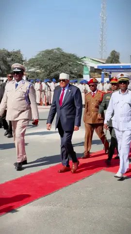 Mahdigii#farhangahnoug #madaxweynecirro 