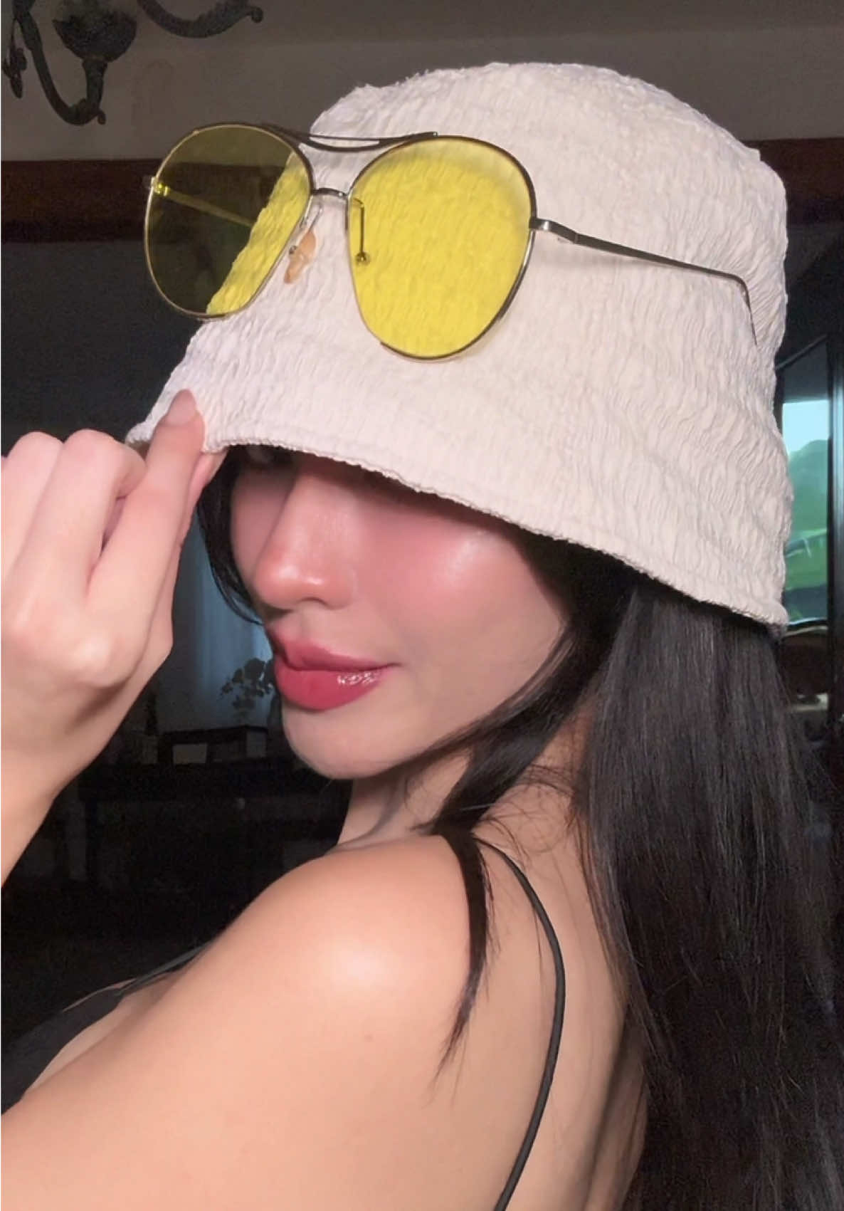 hello-ween with my @Somethinc Official! 🎃🏴‍☠️