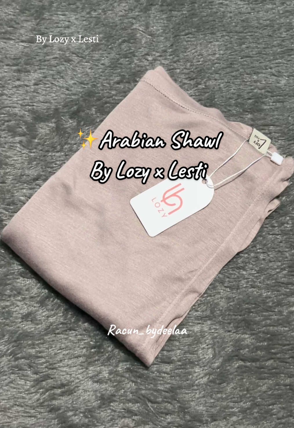 Secinta itu sama pashmina viscose rayon nya by Lozy😍 co waktu live lebih murah!! #pashminaviscose #pashminarayon #arabianshawl #pashminalozy #hijabstyle 