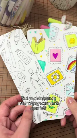 Et si on changeait de marque page comme de chemise ? 👔 un marque page, c’est un petit bout de rien du tout qui nous accompagne pourtant tous les jours. Alors pour sourire en ouvrant et refermant un livre, je vous propose de réaliser votre propre marque page 100% personnalisé ! 📚 et si vous n’osez pas sauter le pas tout seul, je vous donne rendez-vous le 13 novembre prochain à la librairie La Mouette Rieuse de 16h à 18h pour papoter créativité, créer et même vous dédicacer mon livre 💖  #marquepage #lecture #book #booksta #cahierdelecture    