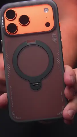 You’re using your phone wrong if you’re not doing this 😳 The new TORRAS OStand Q3 AIR changed the game it stands on its own, no tripod needed. Perfect for creators, calls, or watching the game completely hands-free. TORRAS: Creator and World’s No.1 Brand of Magnetic Stand Case. Free Your Hands to Create. #TORRAS #OStandQ3AIR #phonecase @torras_global #CreatorTools #ViaMasi   