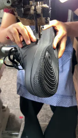 Real sneaker factory.Shipped all over the world.Free QC inspection.One pair can sent.#shoes #sneakers #fyp #factory #nike 