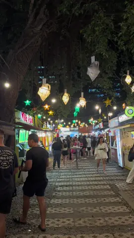 sikat na galaan at foodtripan dito sa Cebu City, maraming iba’t ibang klase ng mga pagkain ang meron dito guys! kaya mag Sugbo Mercado na rin kayo! #kuyscharlieboi #cebucity 