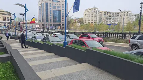 A rămas în pronuntare. BORFASUL Florian Bodog, fost ministru al Sănătății și senator psd, pe fondul cauzei a fost condamnat la doi ani de închisoare cu suspendare pentru abuz în serviciu, în dosarul în care a fost acuzat că a angajat fictiv o consilieră la Ministerul Sănătății. Sentința instanței a stabilit, de asemenea, interdicții privind ocuparea unor funcții publice și obligația de a presta muncă în folosul comunității.