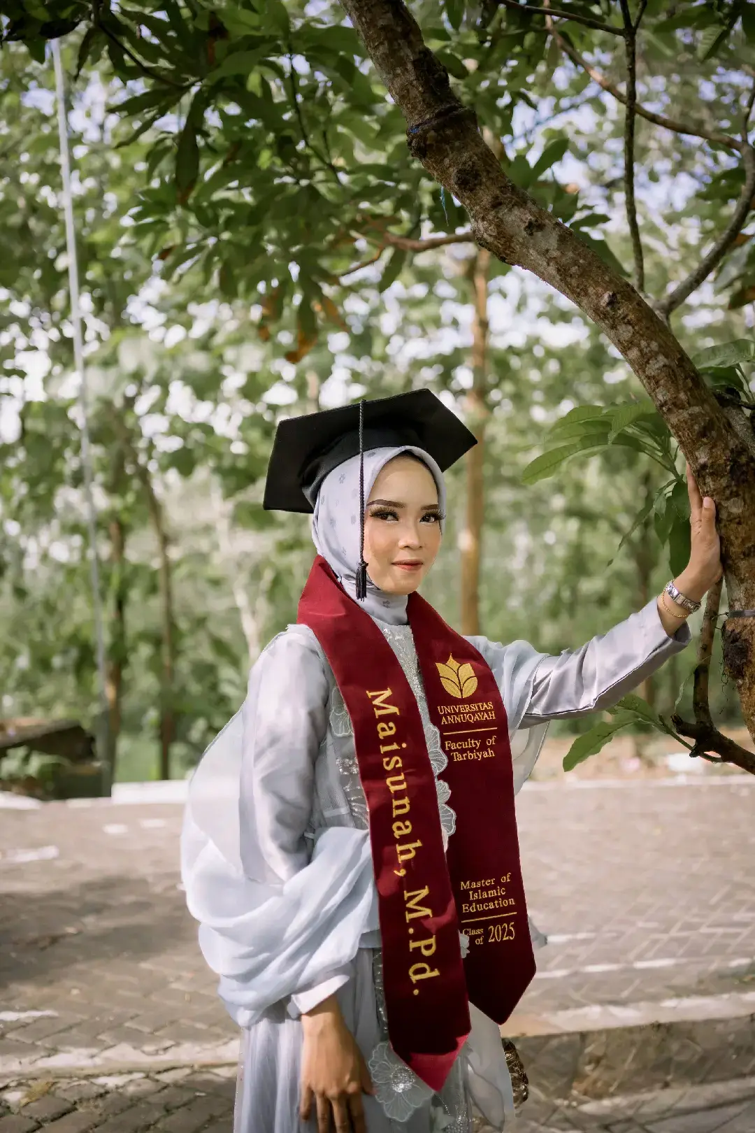 Meskipun mungkin gak begitu dilihat kerennya, gak kelihatan banyak pencapaiannya, gak bersinar seterang yang lainnya, setidaknya aku sudah berusaha untuk menjadi yang terbaik, Terima kasih untuk kedua orang tuaku yang selalu mengusahakan masa depan anaknya🥰🫶