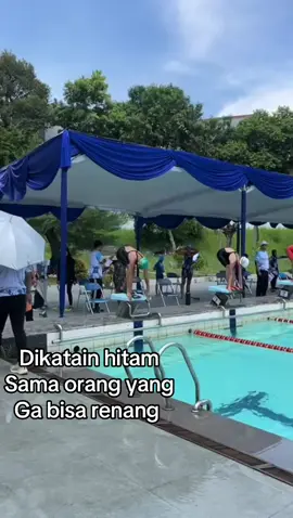 Ada ga anak renang yang kulitnya putih ✍🏻 #swimming #swimmers #studentswimming #masyaallahtabarakkallah 