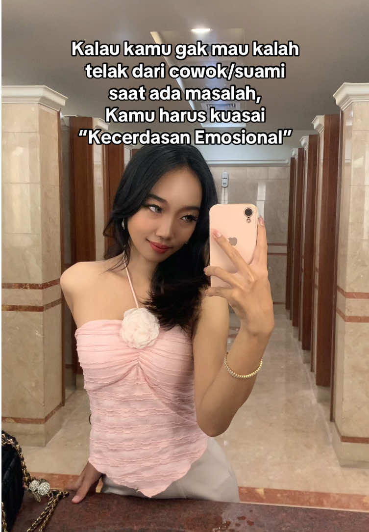 Efeknya gak main-main 💅🏼 #feminineenergy #loveyourself #kecerdasanemosional #wanitacerdas #wanitacantik 