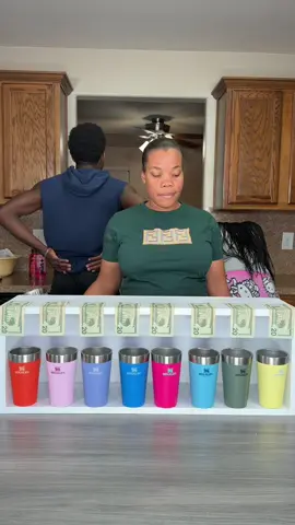 Bonyyy don’t want to play #matching #challenge #game #bottle #stanley 