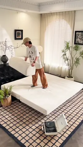 One flip and one fold, the sofa instantly transforms into a double bed, unlocking the versatility of small-space living rooms! #sofabed #dreame #sofa #furniture 