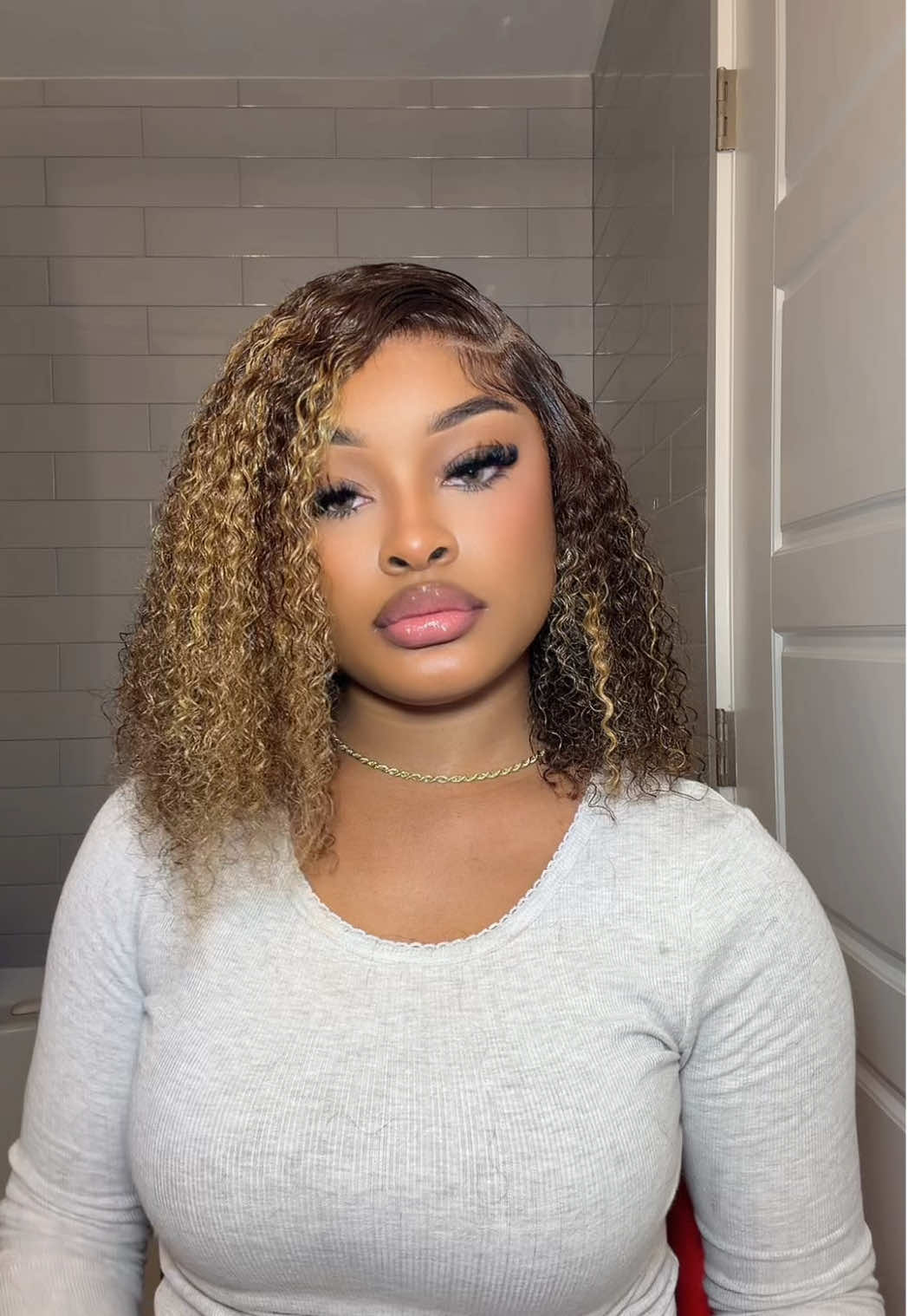 This short bob is so cutesy 💛🧡@FABA HAIR  #wiginstall #fabahair #shorthair #curlybob #Lifestyle 