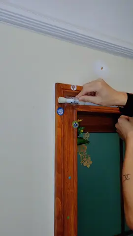 Finally found such a practical curtain rod hook, no need to punch installation, strong adhesion, can be used to hang curtains, door curtains, two in the bathroom can also hang towels#hook