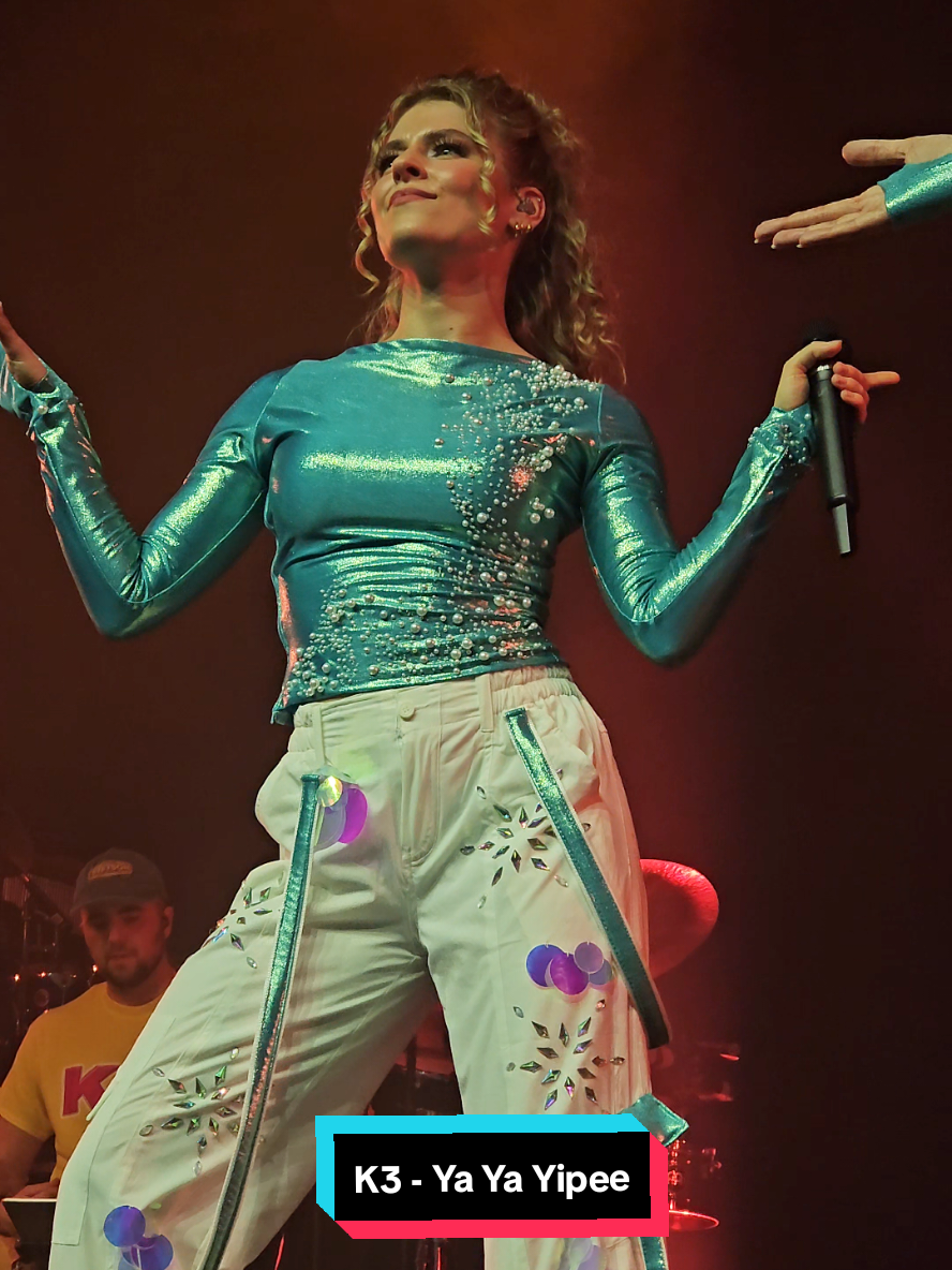 🩵✨️K3 - Ya Ya Yipee✨️🩵 || K3 Live in Concert || 013 Tilburg • • • #k3liveinconcert #013 #tilburg #k3 #studio100 